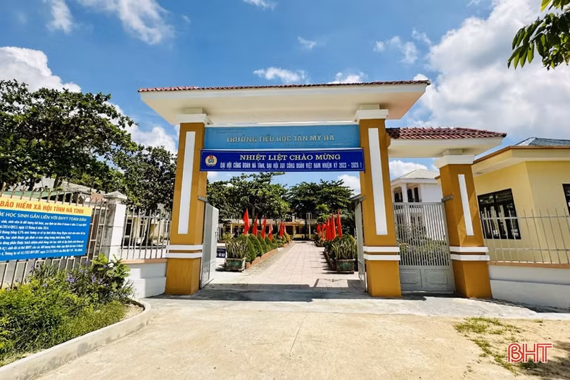 Bàn giao các công trình trường học do Tổng Công ty Khí Việt Nam tài trợ