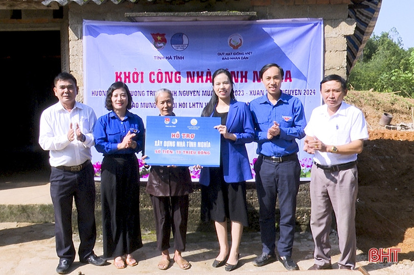 Khởi công nhà tình nghĩa cho cựu thanh niên xung phong ở Đức Thọ