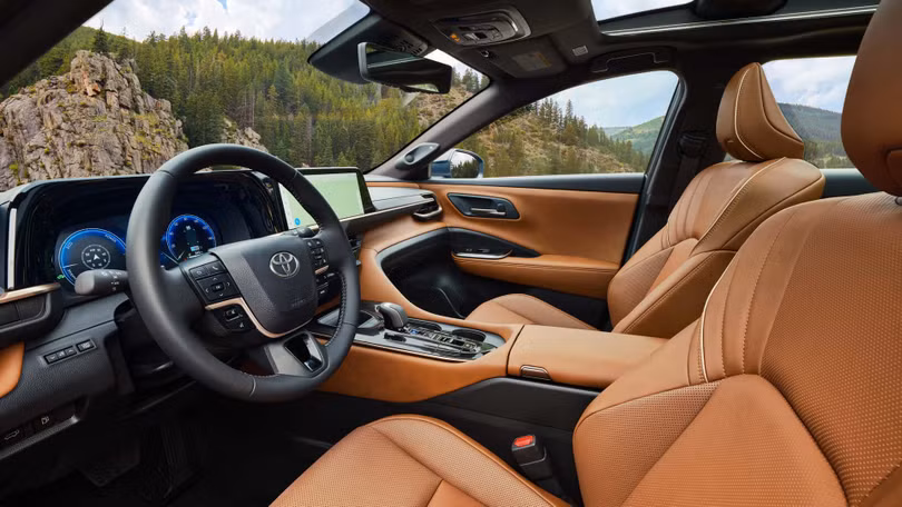 Toyota Crown Signia 2025 ra mắt: Thêm lựa chọn SUV cỡ trung cho người dùng