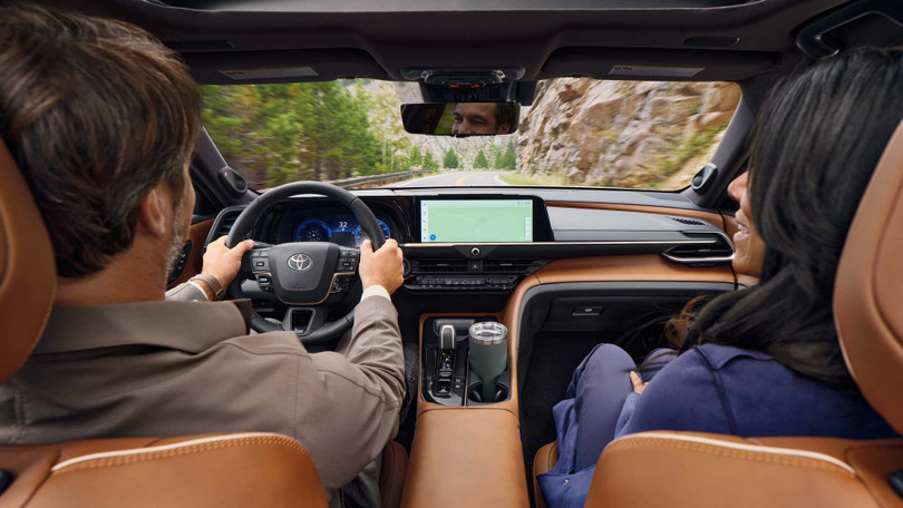 Toyota Crown Signia 2025 ra mắt: Thêm lựa chọn SUV cỡ trung cho người dùng