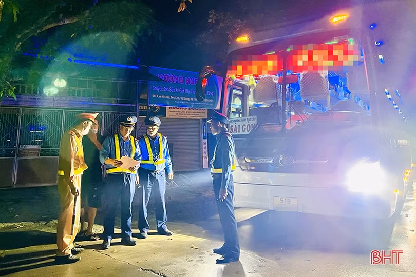 Quyết liệt xử lý xe hợp đồng trá hình tuyến cố định ở Hà Tĩnh