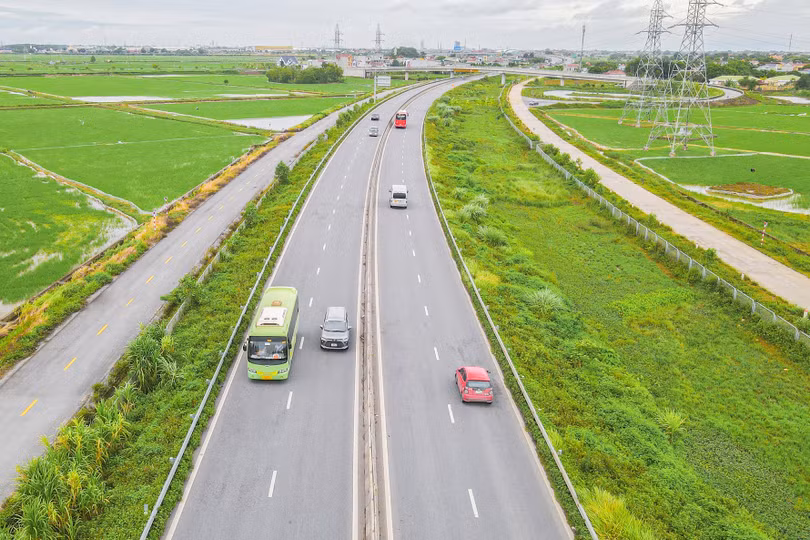 Lợi lớn khi nâng tốc độ cao tốc Bắc - Nam lên 90km/h