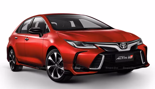 Ra mắt Toyota Corolla Altis thế hệ mới, chực chờ về Việt Nam