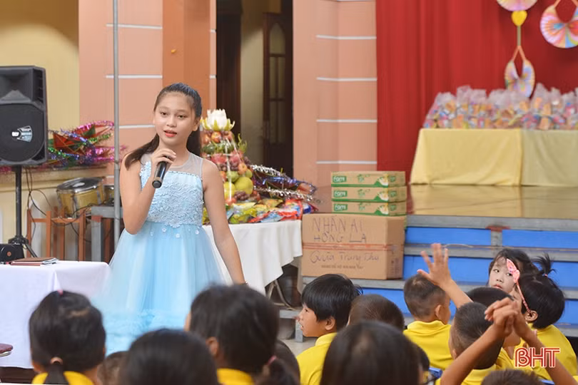 Cùng trẻ em khuyết tật Hà Tĩnh đón “Vầng trăng cổ tích”
