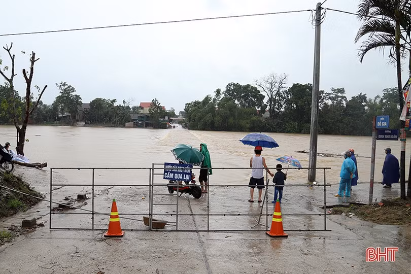 Lũ trên các sông Hà Tĩnh đang xuống chậm