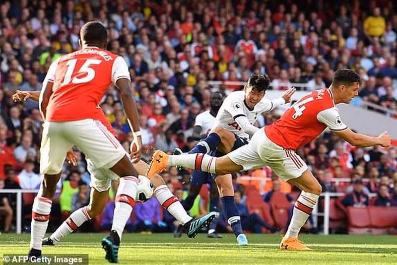 Rượt đuổi tỷ số, Arsenal hòa kịch tính Tottenham tại Emirates