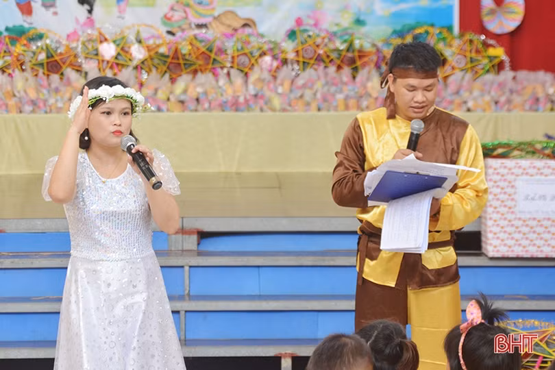 Cùng trẻ em khuyết tật Hà Tĩnh đón “Vầng trăng cổ tích”
