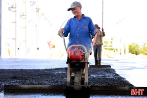 Nhà máy gia công cơ khí Quang Uy tăng tốc thi công dịp Tết