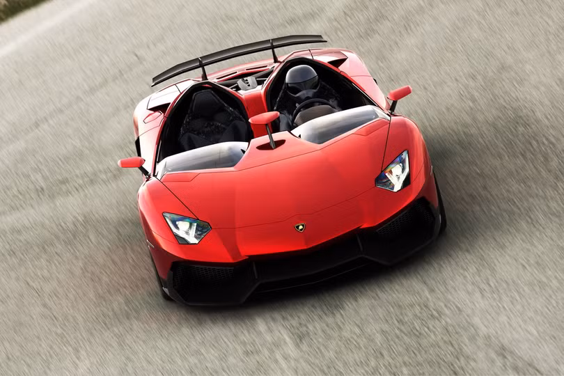 Lamborghini Aventador chạm mốc 10.000 xe được sản xuất ảnh 5 Lamborghini Aventador chạm mốc 10.000 xe được sản xuất