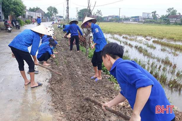 Tuổi trẻ Hà Tĩnh hưởng ứng chiến dịch “Làm cho thế giới sạch hơn”