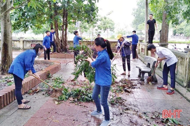 Tuổi trẻ Hà Tĩnh hưởng ứng chiến dịch “Làm cho thế giới sạch hơn”