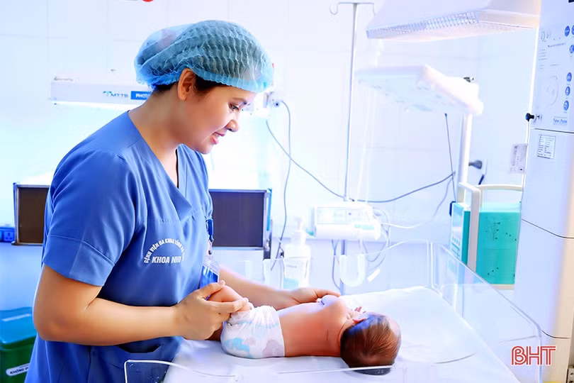 “Nét đẹp người điều dưỡng Hà Tĩnh” qua góc máy của các đồng nghiệp