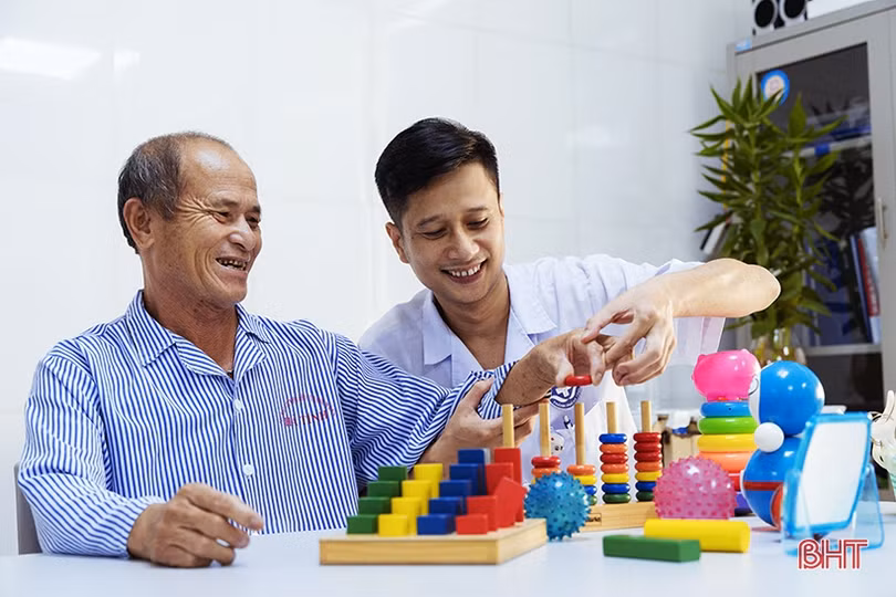 “Nét đẹp người điều dưỡng Hà Tĩnh” qua góc máy của các đồng nghiệp