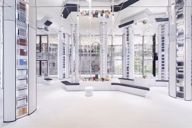 Nhà sách có hiệu ứng nhân đôi không gian