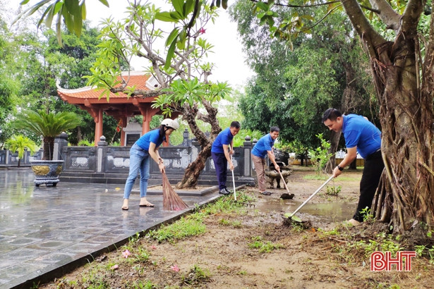 Tuổi trẻ Hà Tĩnh hưởng ứng chiến dịch “Làm cho thế giới sạch hơn”