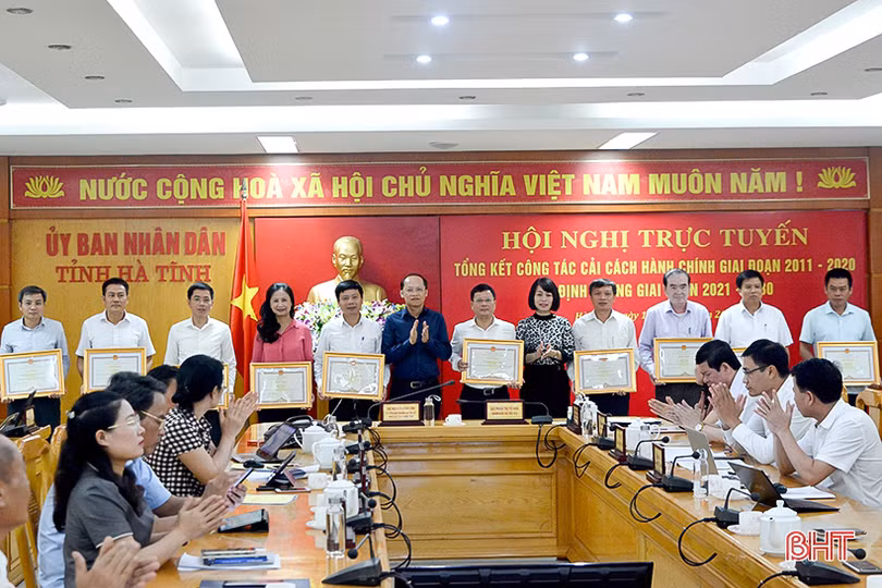 Phấn đấu đưa chỉ số cải cách hành chính của Hà Tĩnh vào top 10 tỉnh đứng đầu cả nước