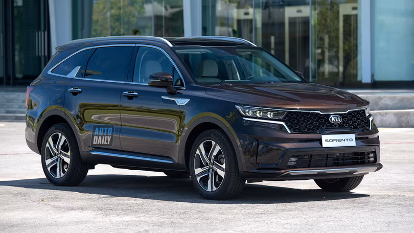 Chi tiết trang bị trên các phiên bản của Kia Sorento 2021