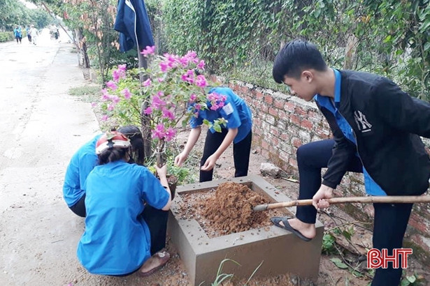 Tuổi trẻ Hà Tĩnh hưởng ứng chiến dịch “Làm cho thế giới sạch hơn”