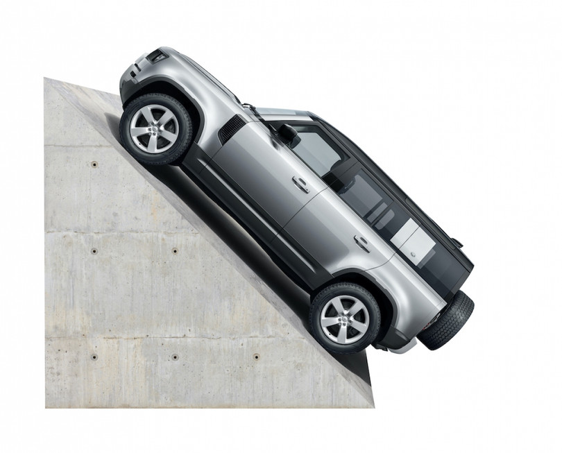 Land Rover Defender mới chính thức ra mắt tại Việt Nam
