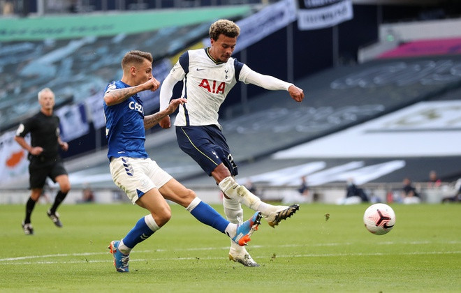 James Rodriguez cùng đồng đội đánh bại Tottenham