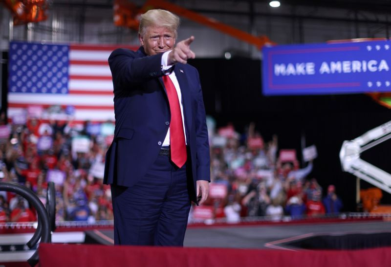 Quang cảnh buổi mít tinh vận động tranh cử gây tranh cãi của Tổng thống Donald Trump