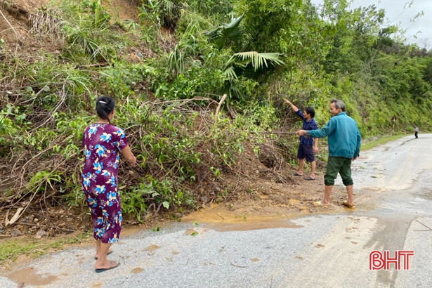 Mưa lớn khiến nhiều điểm ở Vũ Quang sạt lở nghiêm trọng
