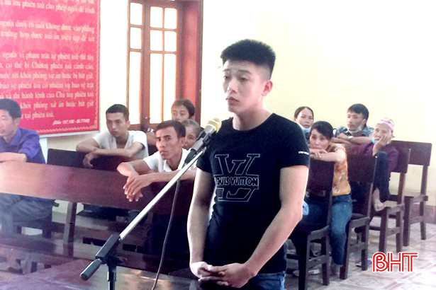 Mua 35 viên hồng phiến từ Quảng Bình về sử dụng, 9X Hà Tĩnh nhận 24 tháng tù