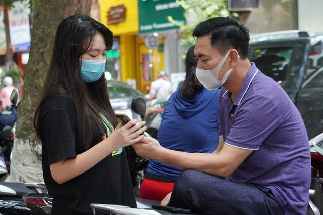 Học sinh được sử dụng điện thoại: Chuyên gia giáo dục nói gì? - 2 Học sinh được sử dụng điện thoại: Chuyên gia giáo dục nói gì?