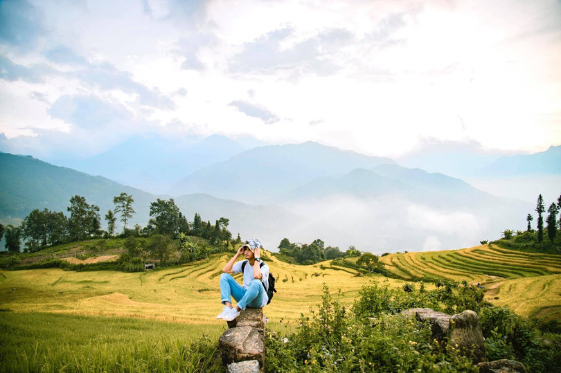 Y Tý mùa lúa chín vàng