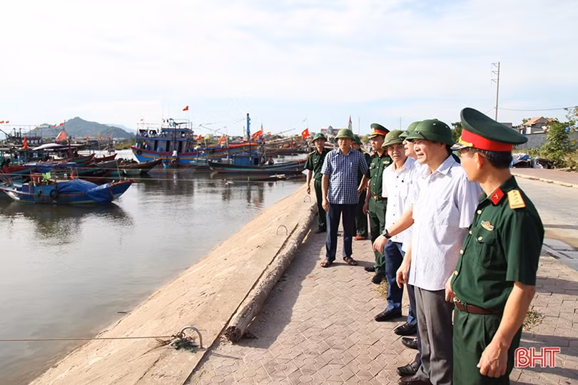 Đảm bảo an toàn tính mạng, tài sản của người dân trước diễn biến bão số 5