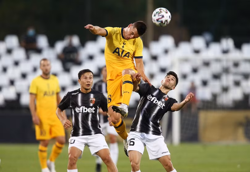 Mourinho chạm mốc 100 trận thắng ở cúp châu Âu