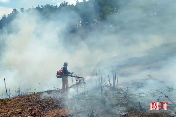 Huy động 700 người kịp thời khống chế cháy rừng ở Can Lộc