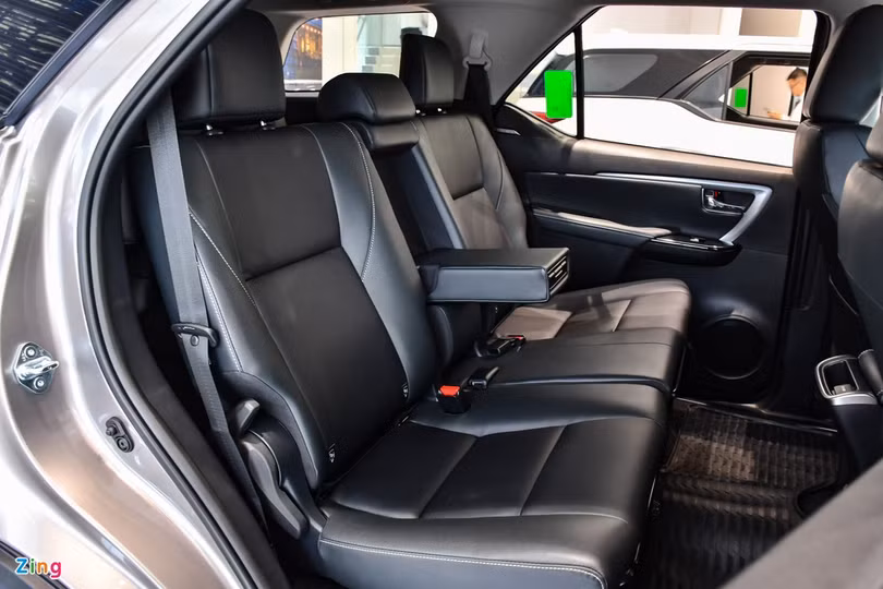 Toyota Fortuner 2021 ảnh 17 Chi tiết Toyota Fortuner 2021 tại Việt Nam