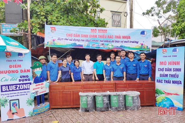 Tuổi trẻ Hà Tĩnh hưởng ứng chiến dịch “Làm cho thế giới sạch hơn”