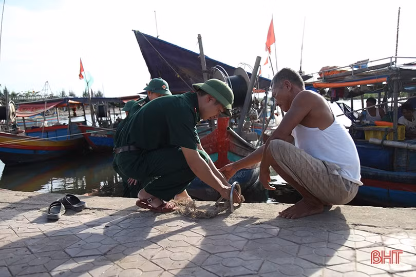 Đảm bảo an toàn tính mạng, tài sản của người dân trước diễn biến bão số 5
