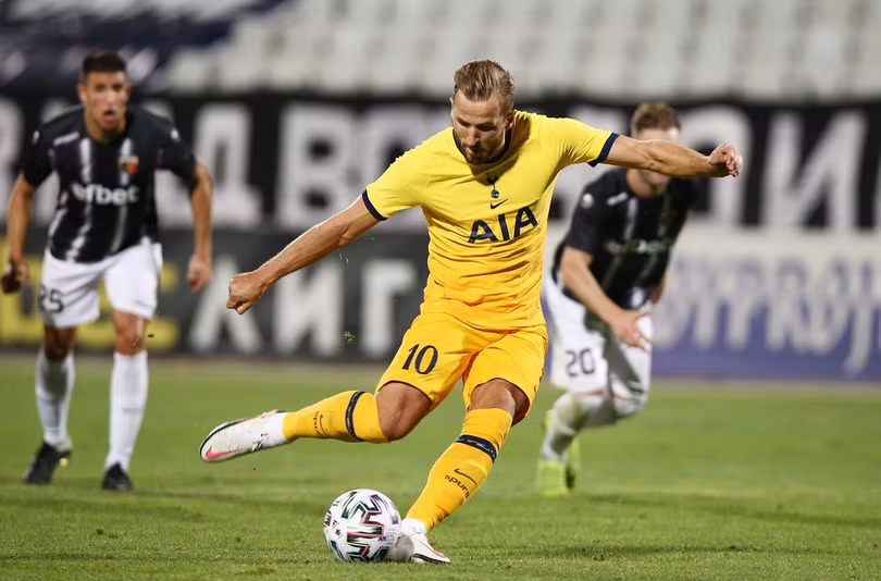 Mourinho chạm mốc 100 trận thắng ở cúp châu Âu