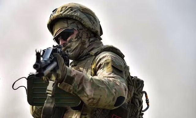 Vũ khí của lính dù Nga ngày càng được phương Tây hóa