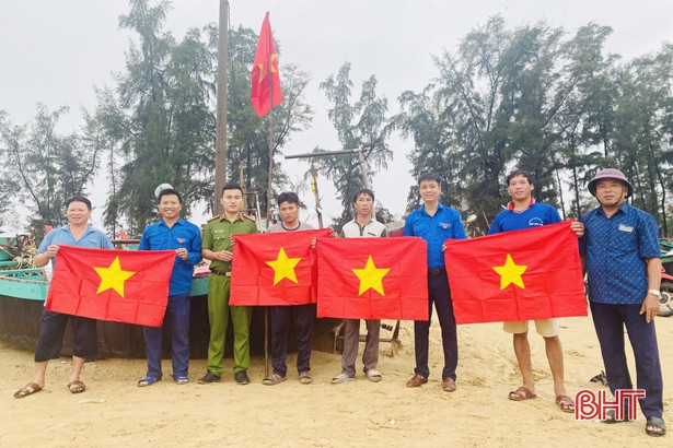 Tuổi trẻ Hà Tĩnh hưởng ứng chiến dịch “Làm cho thế giới sạch hơn”