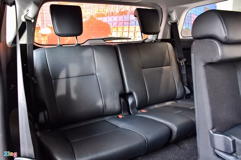 Toyota Fortuner 2021 ảnh 18 Chi tiết Toyota Fortuner 2021 tại Việt Nam