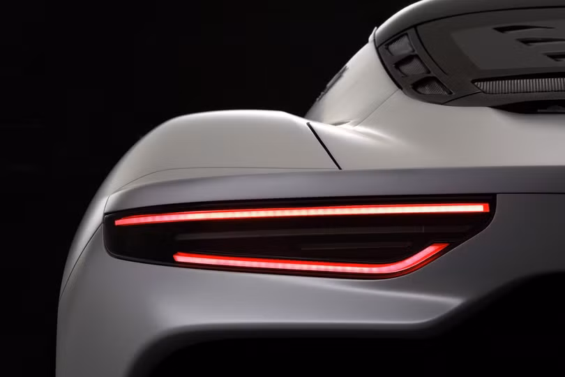 Khám phá siêu xe Maserati MC20 hoàn toàn mới vừa ra mắt