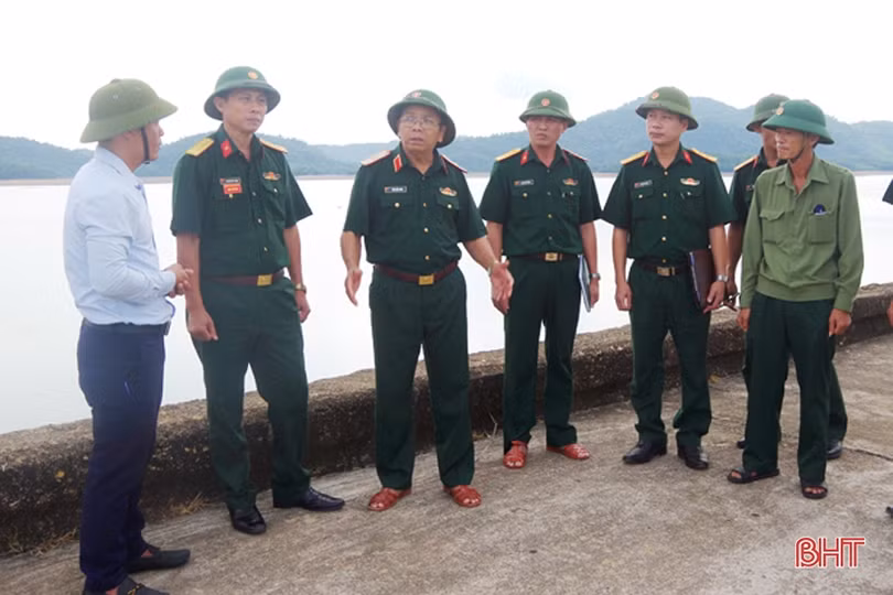 Đảm bảo an toàn tính mạng, tài sản của người dân trước diễn biến bão số 5