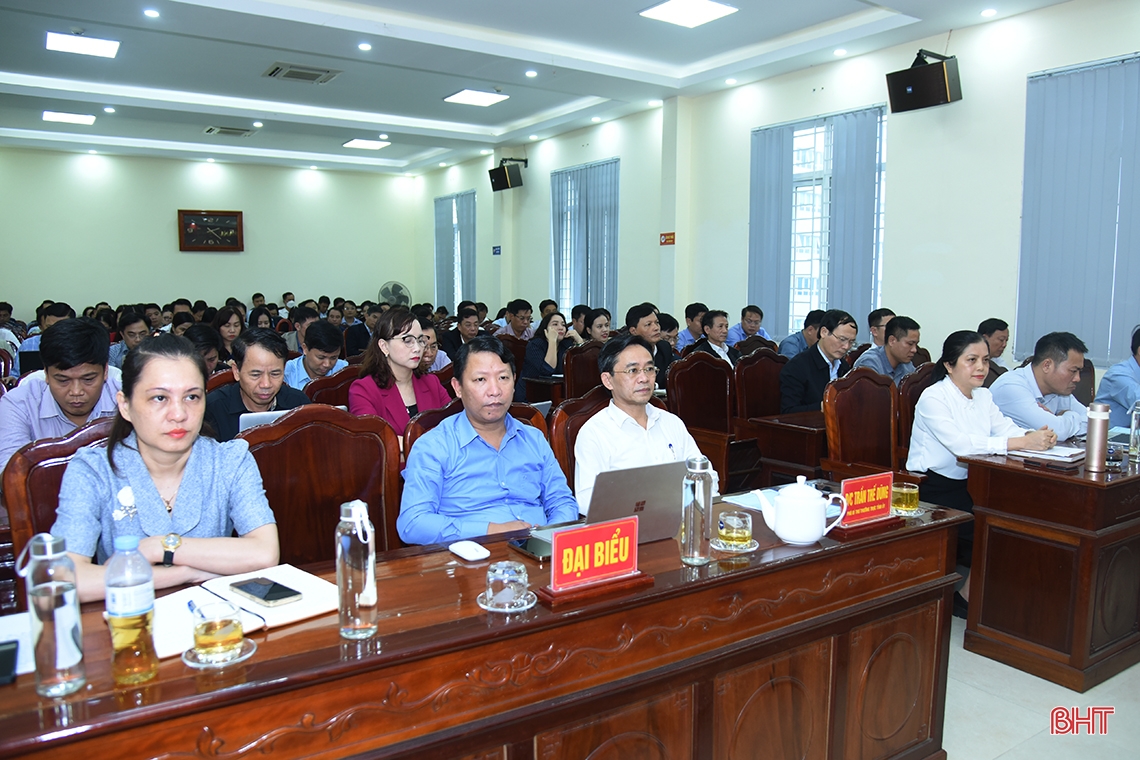 Tăng cường giáo dục chính trị tư tưởng, đạo đức, lối sống trong cán bộ, đảng viên Khối CCQ&DN Hà Tĩnh