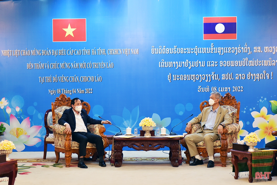 Lãnh đạo Hà Tĩnh chúc tết cổ truyền Bunpimay Nhân dân thủ đô Viêng Chăn
