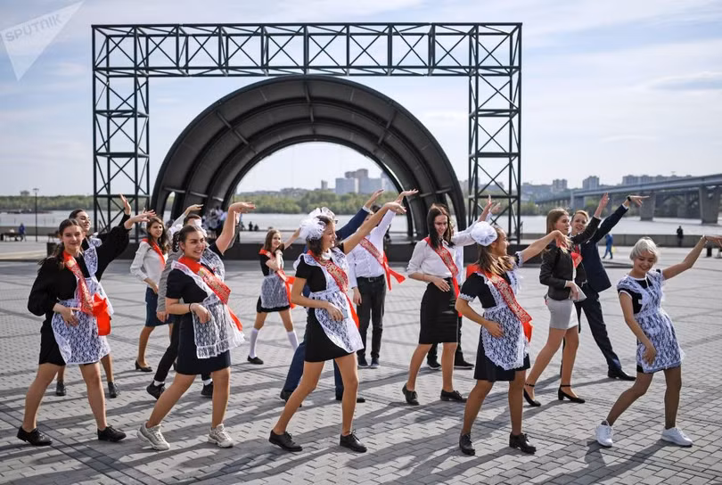 Những cung bậc cảm xúc của học sinh xứ Bạch Dương trong lễ bế giảng