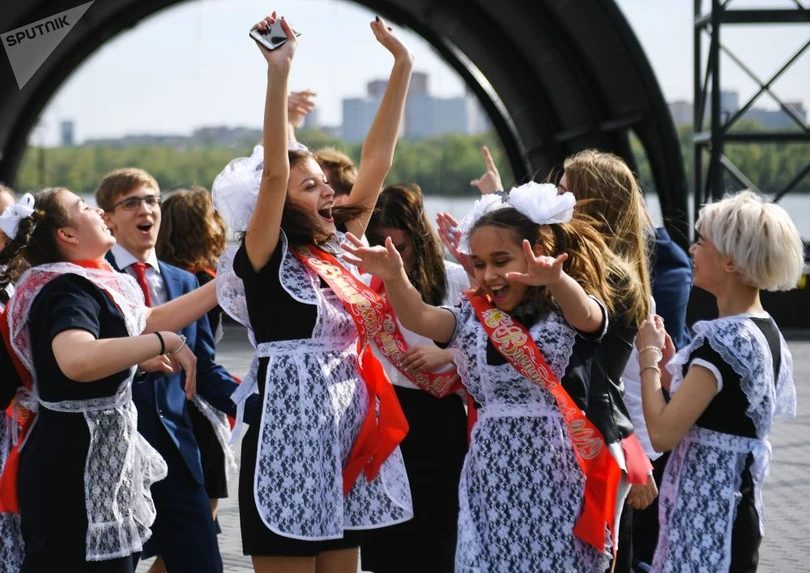 Những cung bậc cảm xúc của học sinh xứ Bạch Dương trong lễ bế giảng