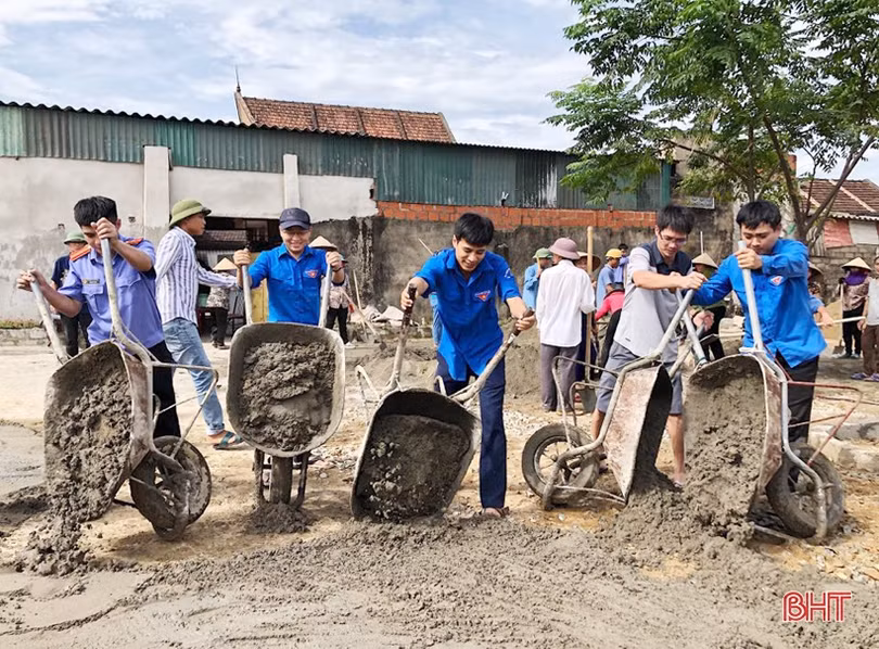 Tuổi trẻ Hà Tĩnh sôi nổi ra quân chiến dịch tình nguyện hè 2019