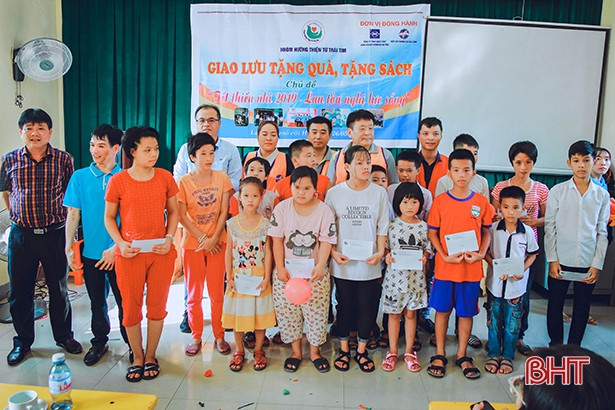 “Tết thiếu nhi - lan tỏa nghị lực sống” ở Làng Trẻ em mồ côi Hà Tĩnh