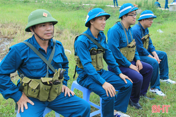 Chiến sỹ “sao vuông” Nghi Xuân bắn đạt thật khá chuẩn