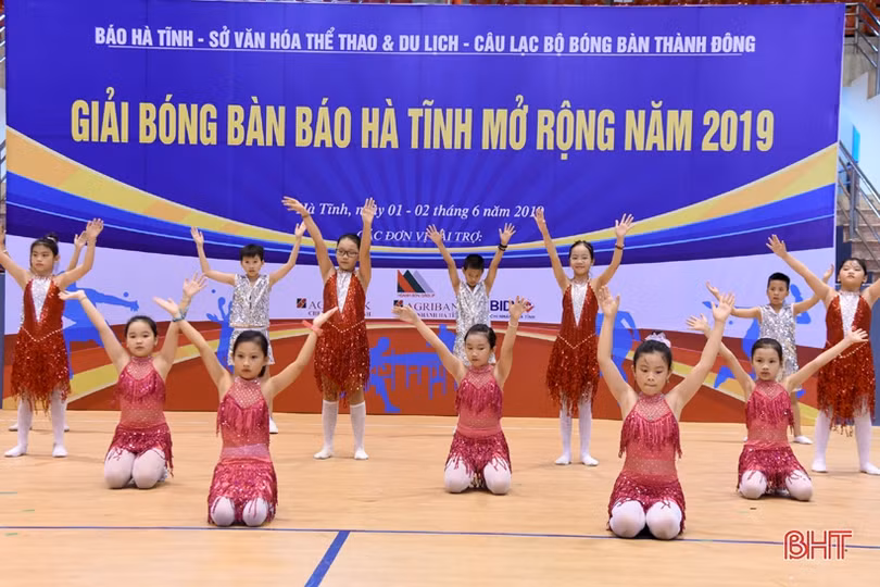 Khai mạc Giải Bóng bàn Báo Hà Tĩnh mở rộng năm 2019