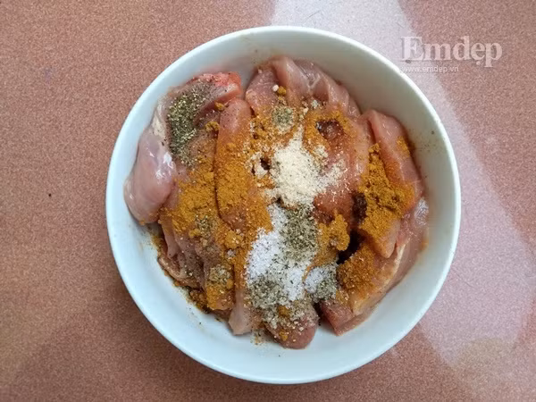 Thịt chiên đơn giản mà người lớn trẻ nhỏ ăn hết vèo